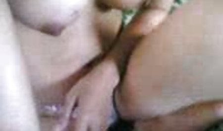 ماریا ریا با استفاده از تکنیک انگشتان در Sapphix sex پسر با پسر