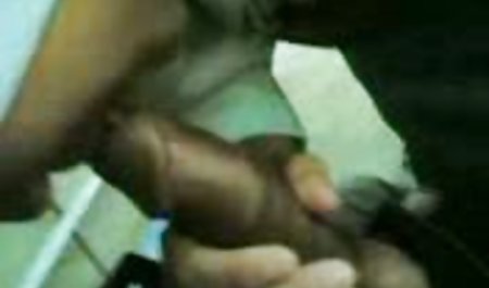 دختر سیاه سفید موهای بزرگ لعنتی توسط dildo مرد سکس پسر با مامان بزرگ نقاب
