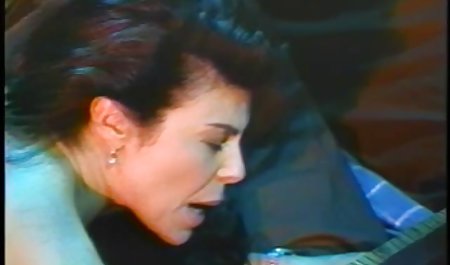 خزنده پردیس نوجوان جسا دانلود سکس پسر مادر رودز را لگد می زند